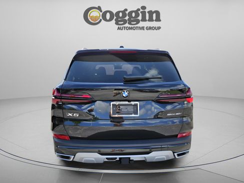 New 2026 BMW X5 sDrive40i image 4