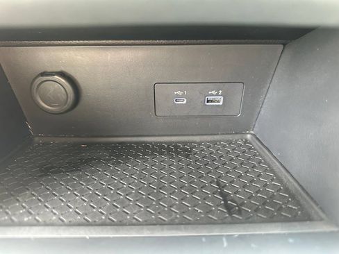 Used 2023 Nissan Pathfinder S AWD/4WD image 26