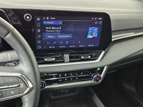 Used 2026 Chevrolet Equinox LT FWD image 22