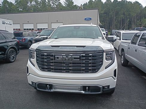 Used 2024 GMC Sierra 1500 Denali Ultimate AWD/4WD image 7