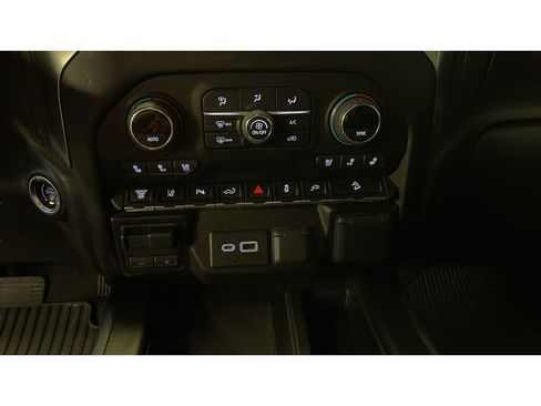 Used 2022 Chevrolet Silverado 2500 LTZ w/ LTZ Convenience Package AWD/4WD image 14