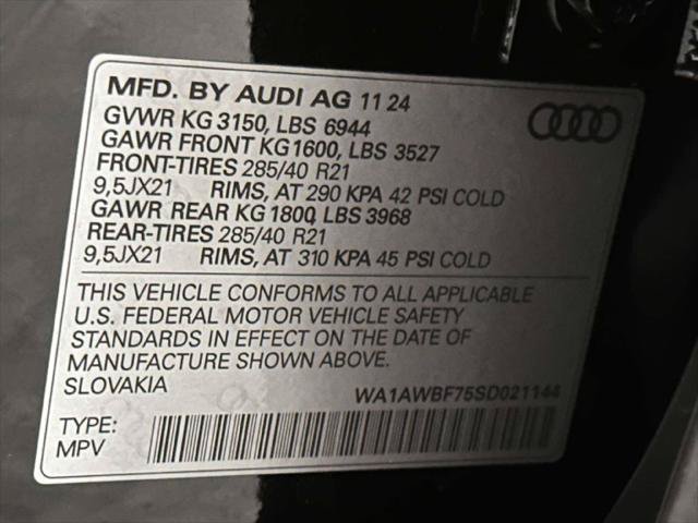 Used 2025 Audi SQ7 Premium Plus AWD/4WD image 37