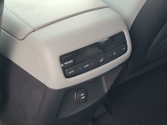 Used 2025 Hyundai Palisade SEL FWD image 27