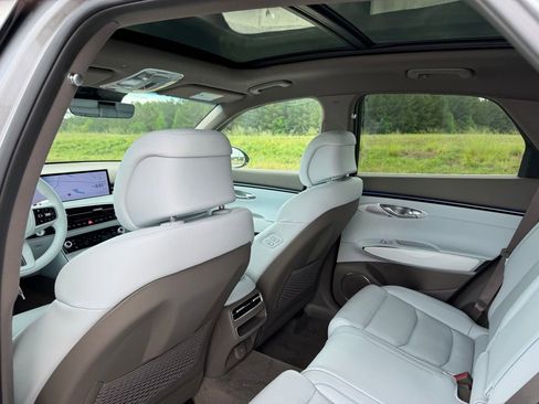 New 2026 Genesis GV70 2.5T Advanced AWD/4WD image 21