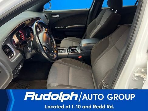 Used 2020 Dodge Charger SXT w/ Blacktop Package image 9