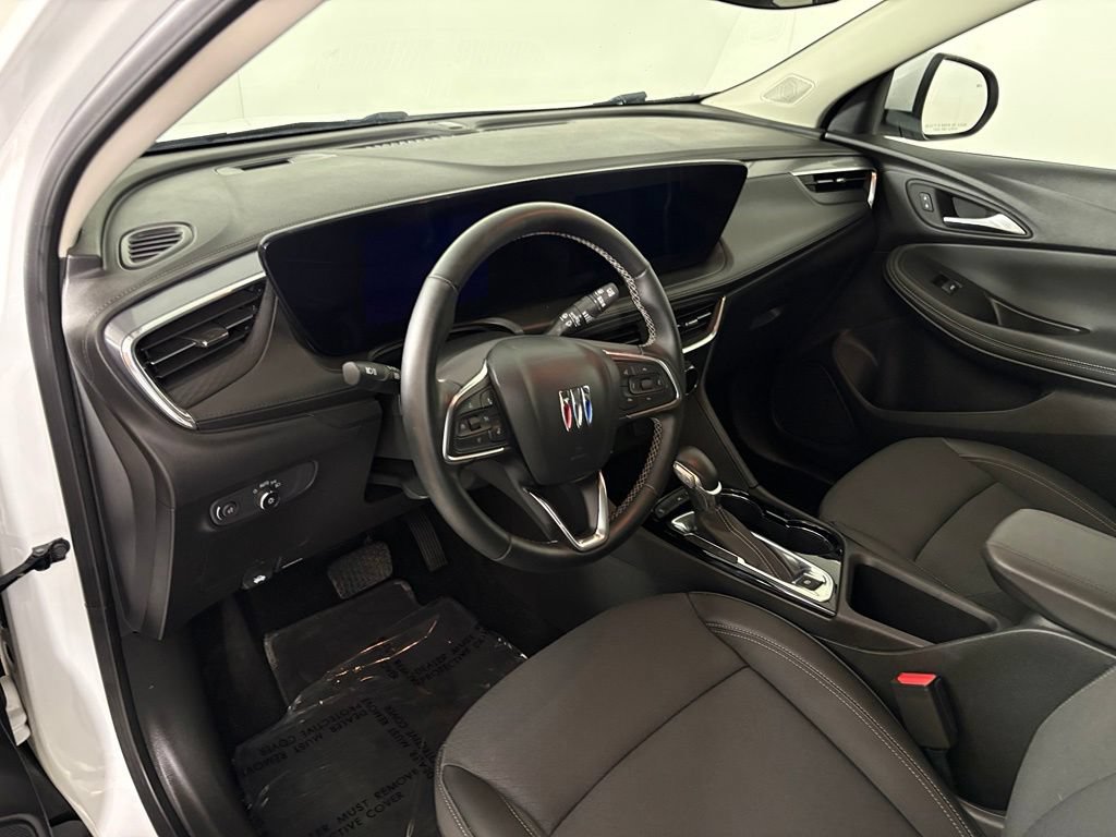 Used 2024 Buick Encore GX Preferred w/ Comfort Package FWD image 20
