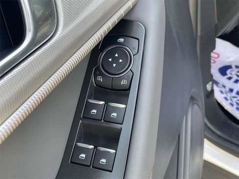 New 2025 Ford Explorer Active image 15