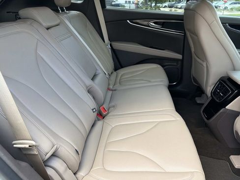 Certified 2023 Lincoln Nautilus FWD w/ Premium Package image 10