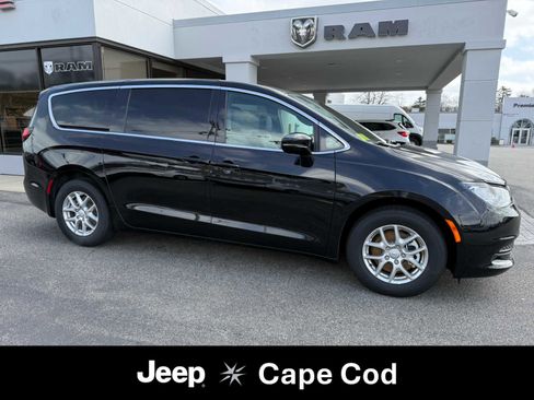 New 2026 Chrysler Voyager LX image 1