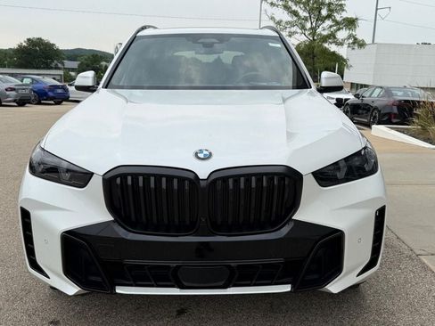 Used 2024 BMW X5 xDrive40i w/ Executive Package AWD/4WD image 9