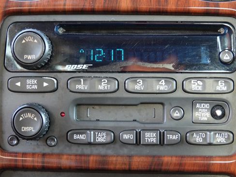 Used 2004 GMC Envoy SLT image 74