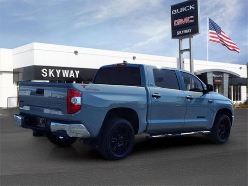 Used 2020 Toyota Tundra SR5 w/ SR5 Upgrade Package image 5