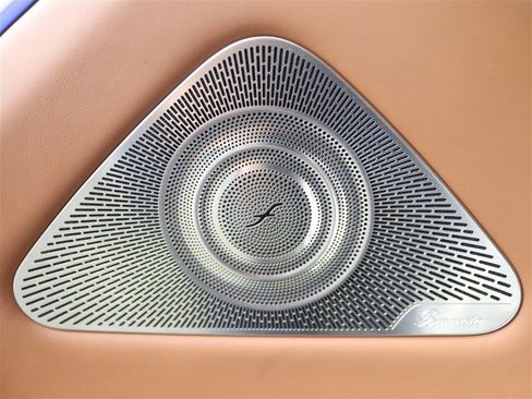 Used 2022 Mercedes-Benz S 580 4MATIC Sedan w/ AMG Line Package image 40