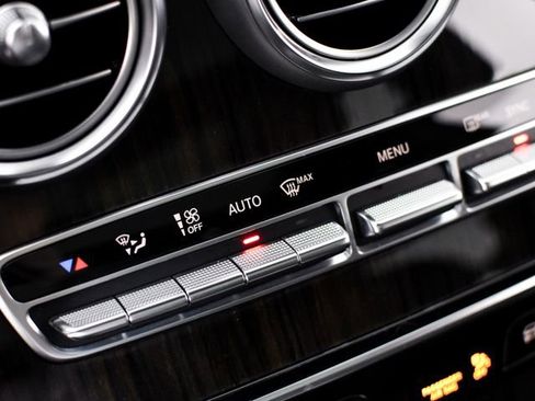 Certified 2022 Mercedes-Benz GLC 300 image 27