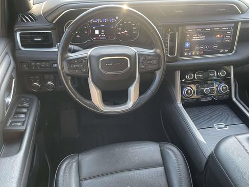 Used 2021 GMC Yukon XL Denali w/ Denali Ultimate Package AWD/4WD image 12