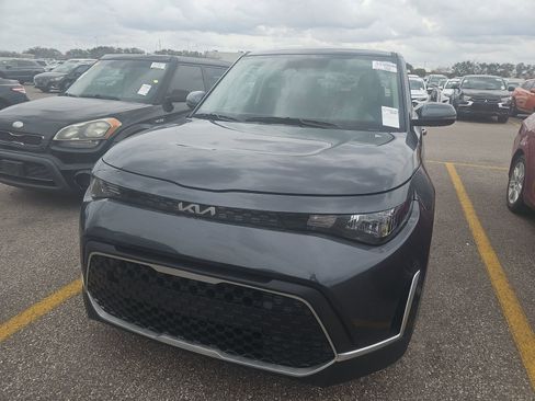 Used 2025 Kia Soul GT-Line image 2