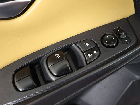 Used 2021 Nissan Sentra SV w/ SV Premium Package image 38