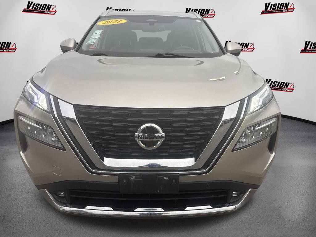 Used 2021 Nissan Rogue Platinum AWD/4WD image 2
