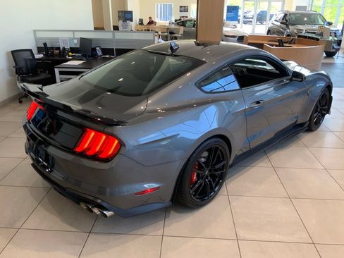 Used 2022 Ford Mustang Shelby GT500 w/ Handling Package RWD image 13