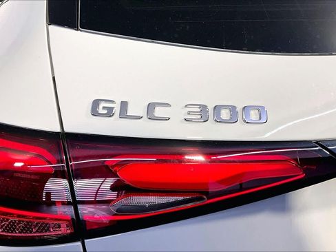 New 2027 Mercedes-Benz GLC 300 4MATIC image 6