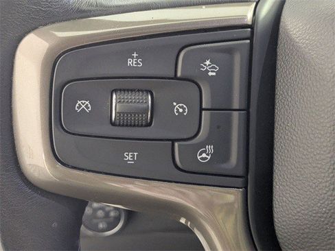 Certified 2022 Chevrolet Silverado 1500 High Country w/ High Country Premium Package image 28