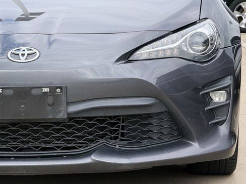 Used 2020 Toyota 86 RWD image 7