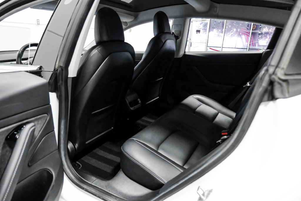 Used 2018 Tesla Model 3 Long Range RWD image 43