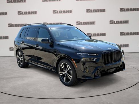 New 2027 BMW X7 xDrive40i w/ M Sport Package AWD/4WD image 7