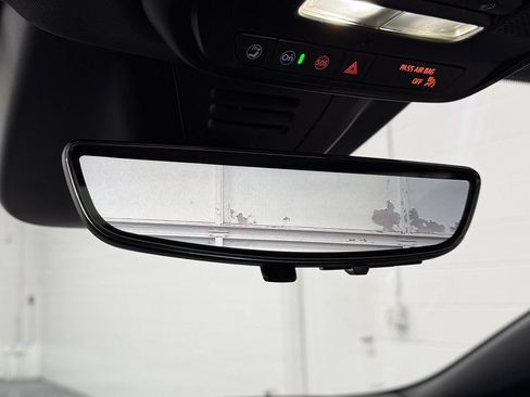 Used 2025 Chevrolet Equinox EV LT w/ Convenience Package II FWD image 31