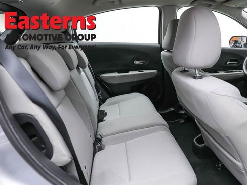 Used 2019 Honda HR-V LX image 22