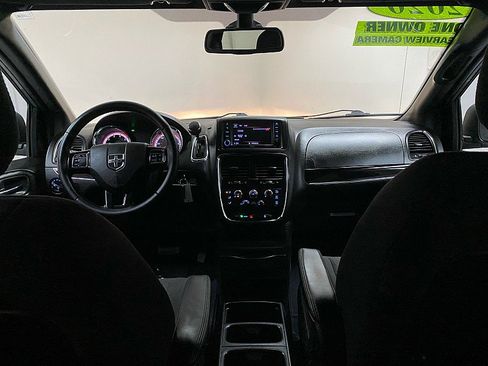 Used 2020 Dodge Grand Caravan SE image 22