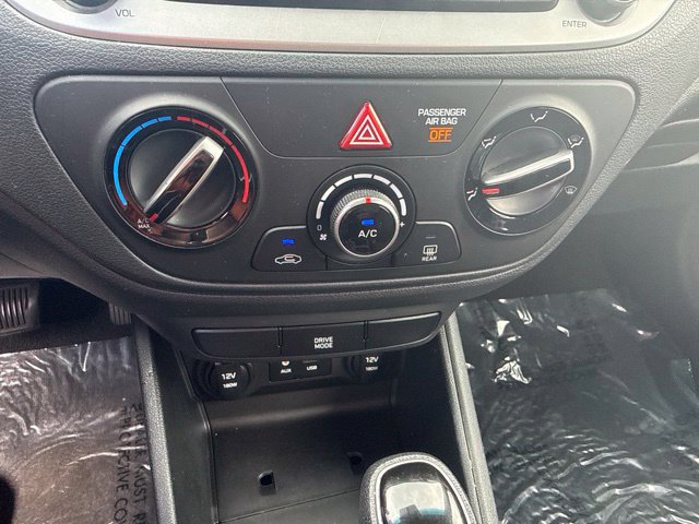 Used 2021 Hyundai Accent SE FWD image 21