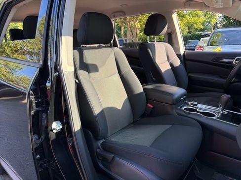Used 2018 Nissan Pathfinder S AWD/4WD image 9