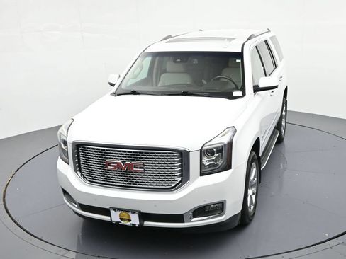 Used 2016 GMC Yukon Denali w/ Open Road Package AWD/4WD image 19