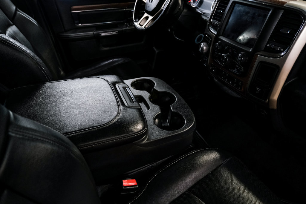 Used 2018 RAM 1500 Laramie AWD/4WD image 21