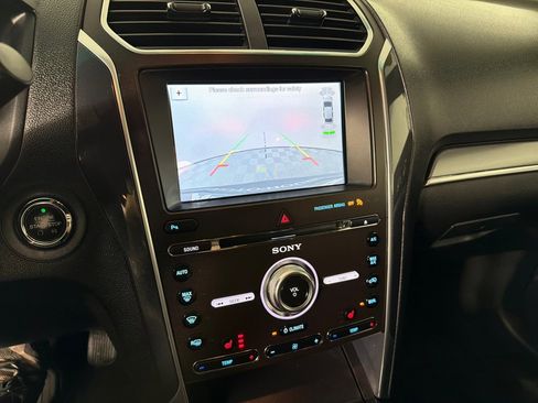 Used 2017 Ford Explorer Sport image 13