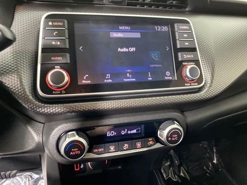 Used 2020 Nissan Kicks SV image 17