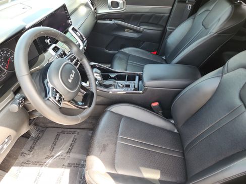 Used 2022 Kia Sorento SX AWD/4WD image 12