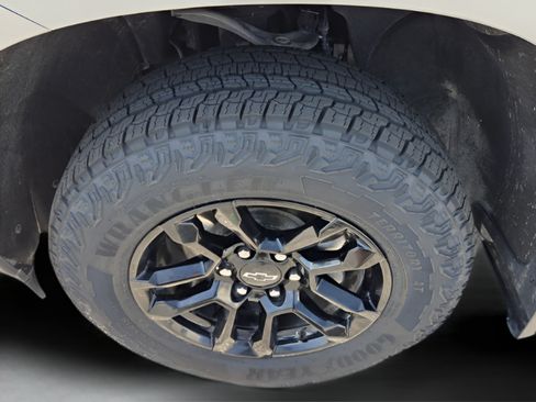 Certified 2023 Chevrolet Silverado 1500 RST w/ Z71 Off-Road Package AWD/4WD image 29