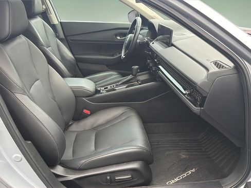 Used 2023 Honda Accord EX-L image 11