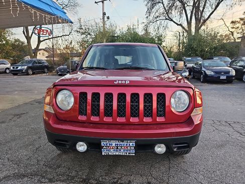 Used 2016 Jeep Patriot Sport image 4
