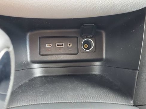 Used 2022 Chevrolet Equinox LS w/ LS Convenience Package AWD/4WD image 31
