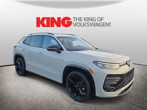 New 2026 Volkswagen Tiguan SE R-Line image 1