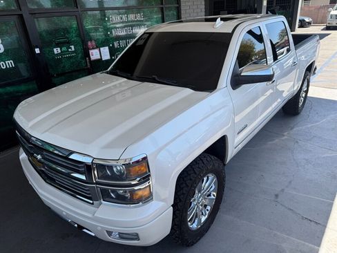 Used 2015 Chevrolet Silverado 1500 High Country w/ High Country Premium Package AWD/4WD image 2