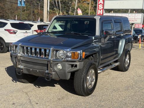 Used 2007 HUMMER H3 Base 4dr SUV 4WD w/ Chrome Appearance Package image 3