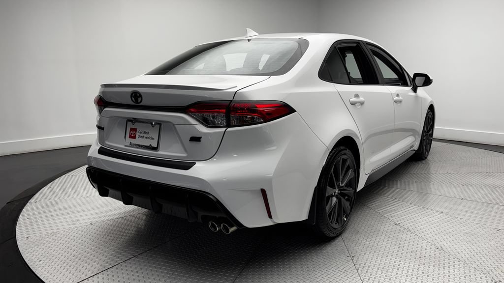 Used 2026 Toyota Corolla SE w/ SE Package FWD image 40