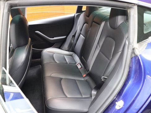 Used 2020 Tesla Model 3 Standard Range Plus image 40