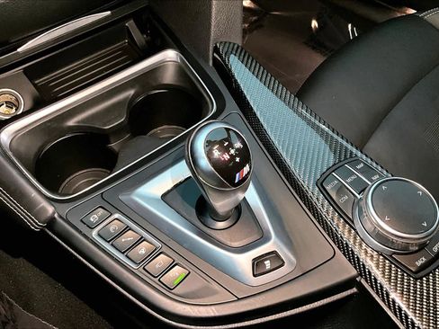 Used 2018 BMW M3 RWD image 33