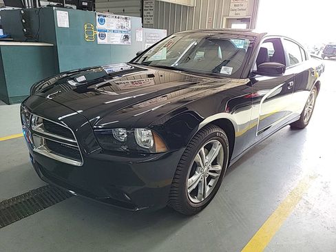 Used 2013 Dodge Charger SXT Plus image 1