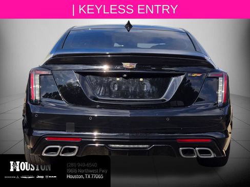 Used 2020 Cadillac CT5 V w/ Premium Package RWD image 6